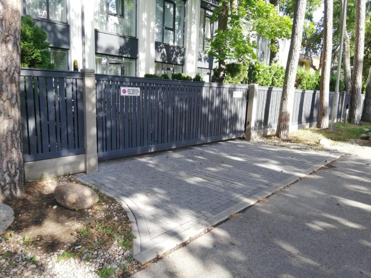 New Big Loft Apartments Jurmala With Free Secured Parking Exterior photo
